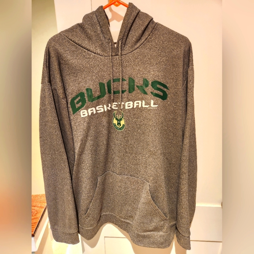 Milwaukee Bucks XL Hoodie
